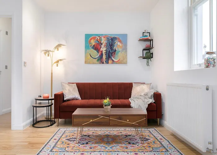 Deluxe 1 Bed Apartment London