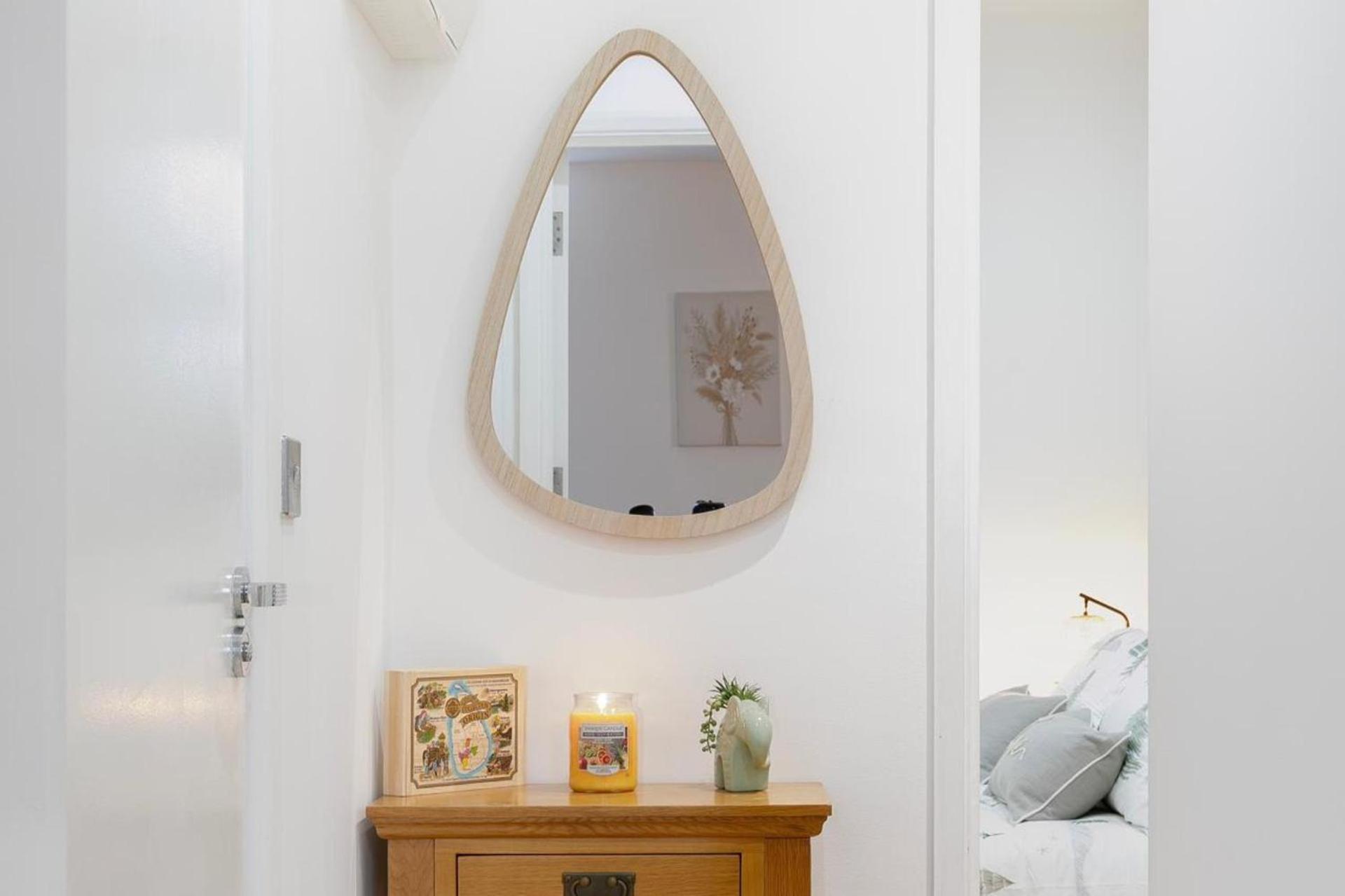 Deluxe 1 Bed Apartment *
